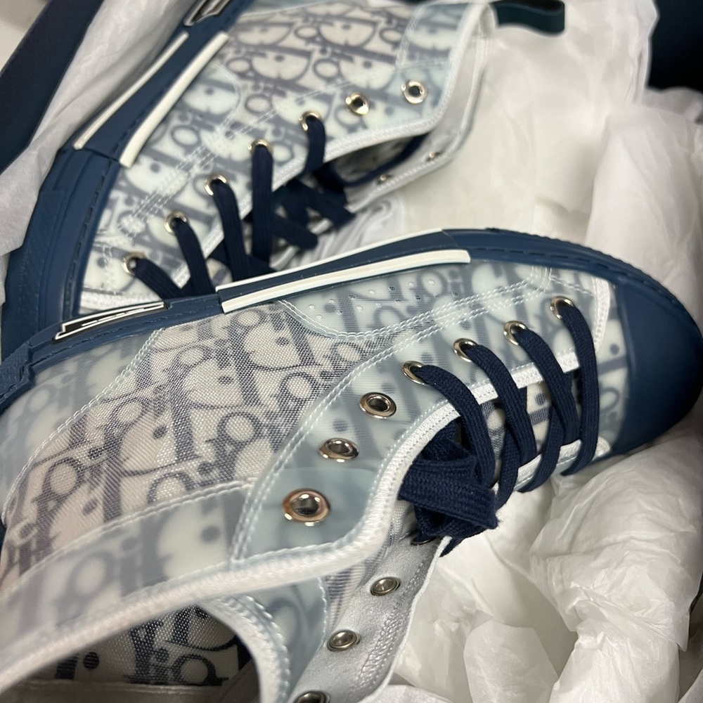 Dior sneakers goes with everything can not fit anymore.